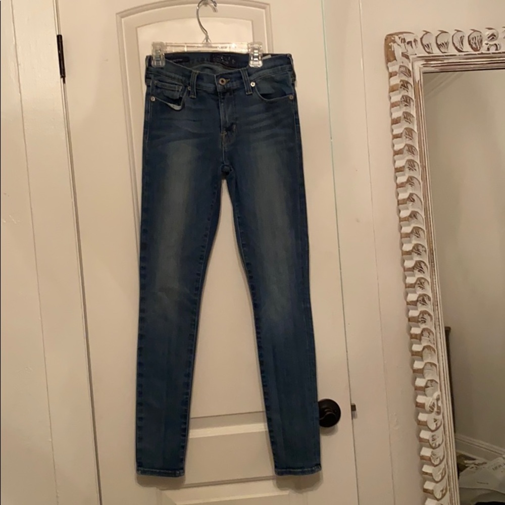 LUCKY BRAND JEANS!